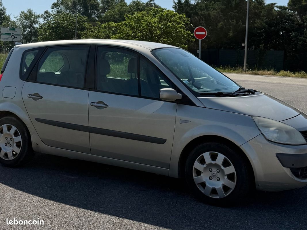 RENAULT SCENIC II 1.9 dCi 130 FAP Exception Proactive A (image 5)