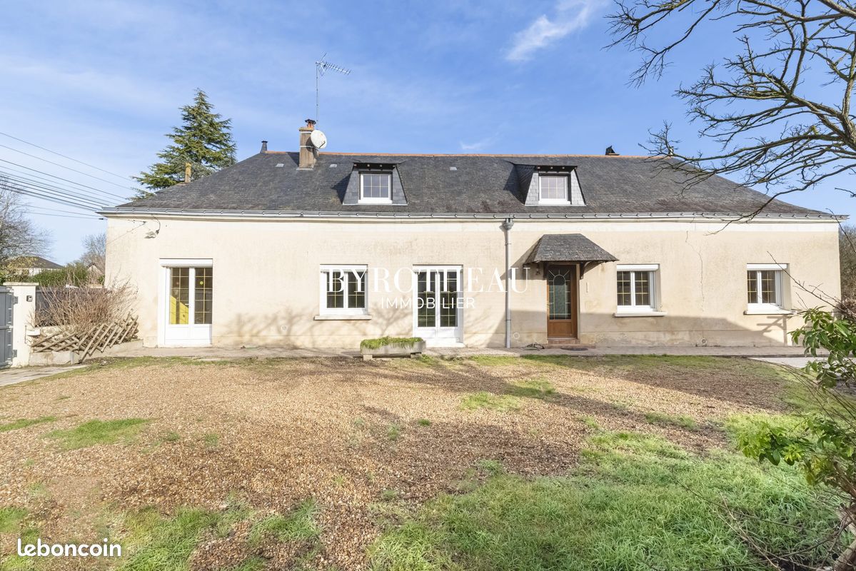 Maison 6 pièces 150 m² · à Feneu · 150 m² · 290 000 €