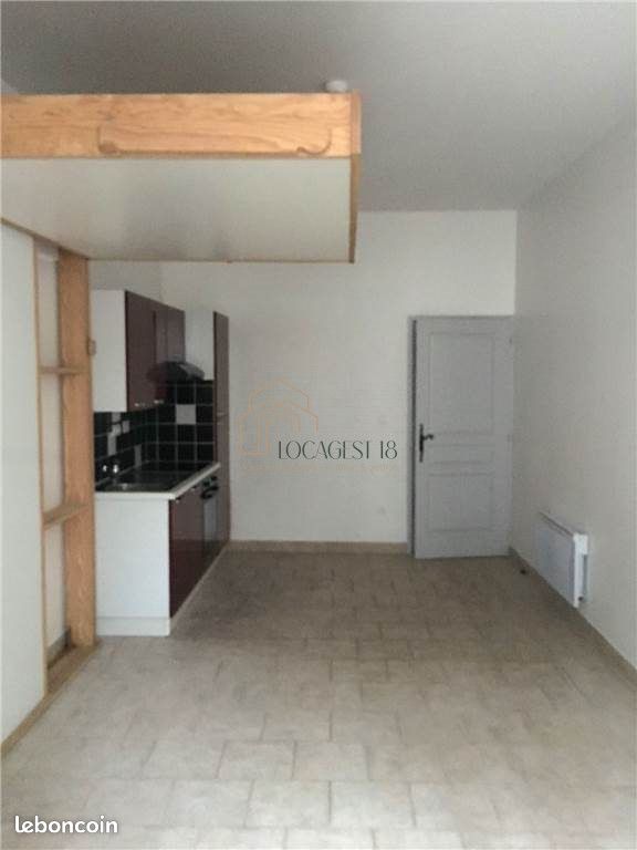 Appartement 1 pièce 22 m² · à Bourges · 22 m² · 400 €