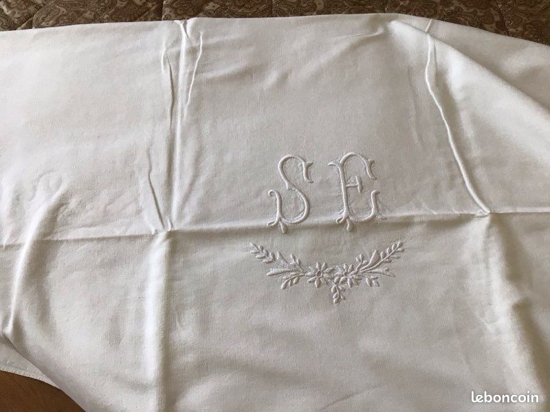 Draps anciens blancs, brodés avec monogramme S E (image 5)
