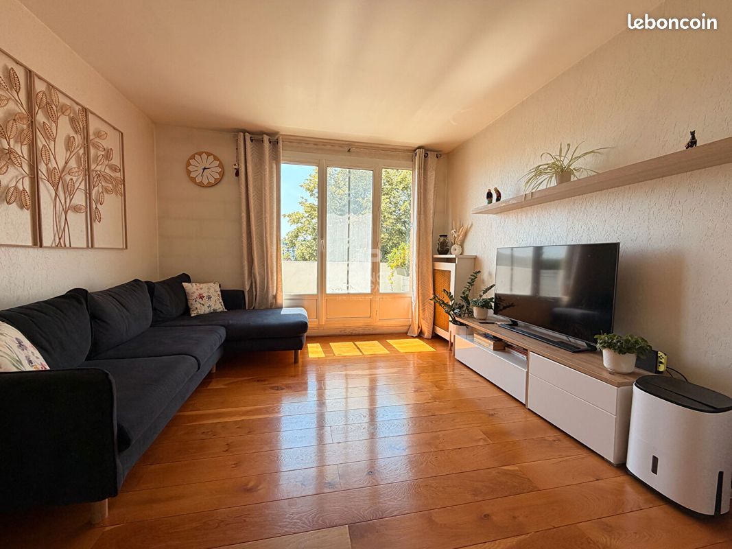 Appartement 3 pièces 55 m² · à Saint-Germain-en-Laye · 55 m² · 1 400 €