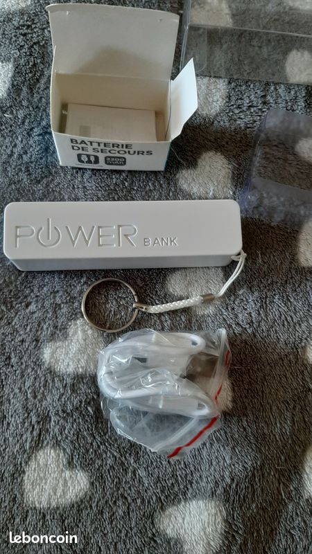 Power bank batterie de secours usb porte clé blanc (image 3)