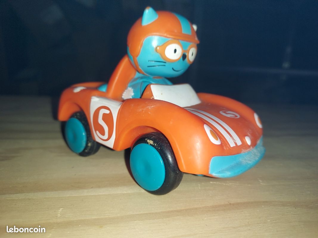 Ma première voiture a friction (image 1)