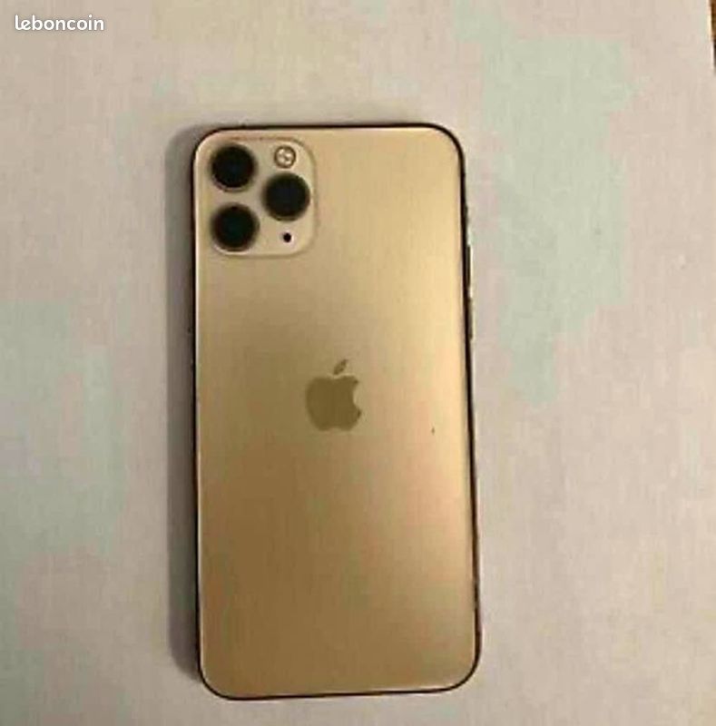 IPhone 12 Pro Gold (image 1)