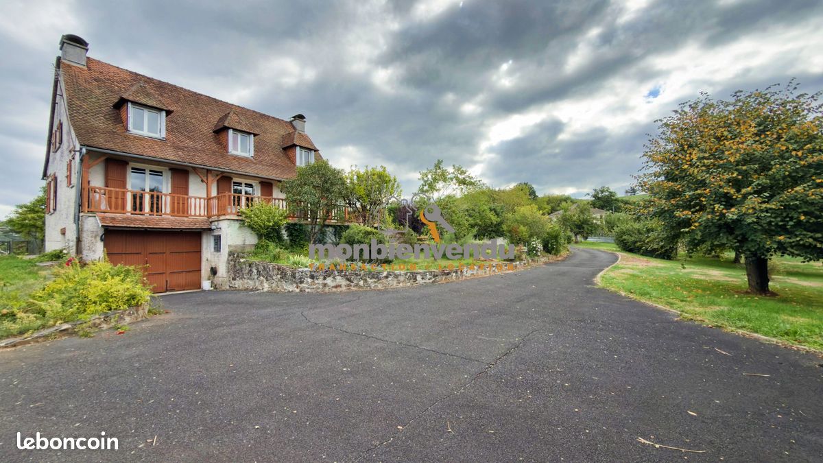 Maison 7 pièces 158 m² · à Reilhac · 158 m² · 249 100 €