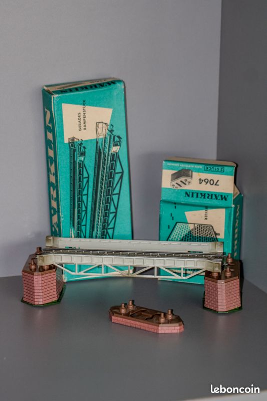 Lot De Rails Et Aiguillages Märklin HO - Voie M 3600 - Ancien - Excellent État