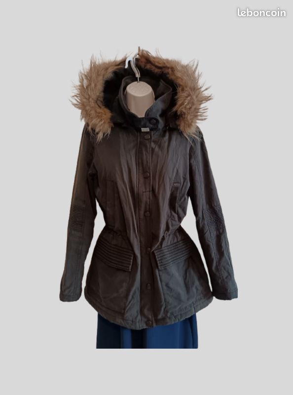 Parka IKKS Avec Gilet Intégré, Taille 6 Ans, Noir Avec Bordure Fourrure - Occasion Très Bon état