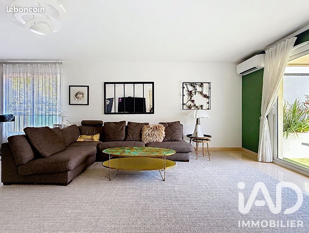 Appartement 3 pièces 94 m² · à Ferney-Voltaire · 94 m² · 538 000 €