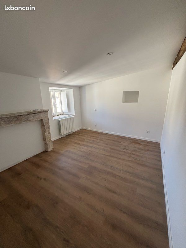 Appartement 2 pièces 52 m² · à Fontenay-le-Comte · 52 m² · 730 €/mois