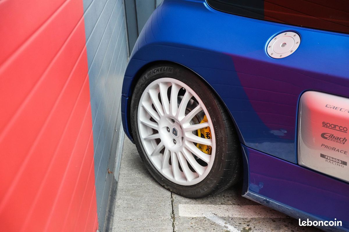 RENAULT CLIO 3.0i V6 RS V6 PHASE 2 (image 22)