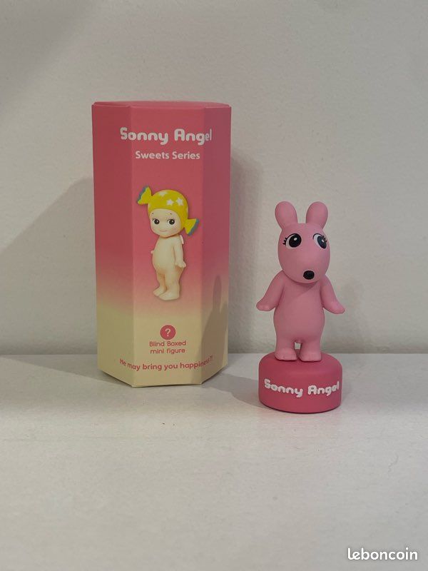 Sonny Angel Robby – Édition Fleur – Figurine Collection – PVC 2023