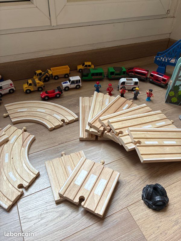 Circuit en bois et plastique (image 3)