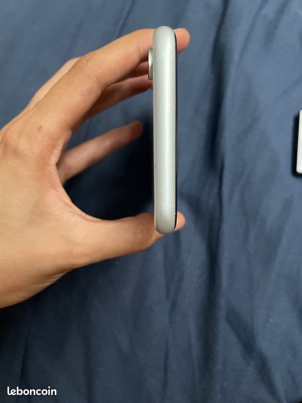 Iphone xr pour pièces (image 7)