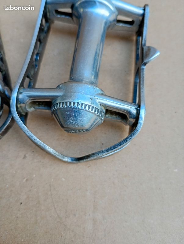 Pédales Vélo MKS AR-2 – Argent – 9/16 – Avec Clips Et Sangles – Vintage 80s