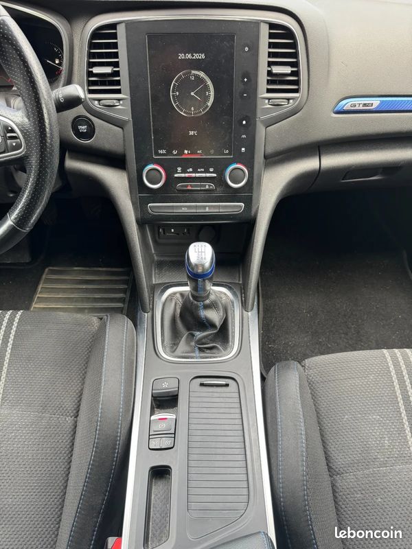 RENAULT MEGANE IV BERLINE TCe 130 Energy GT LINE/ APPLE CARPLAY/ SIEGES SPORT ALCANTARA/TISSU (image 17)