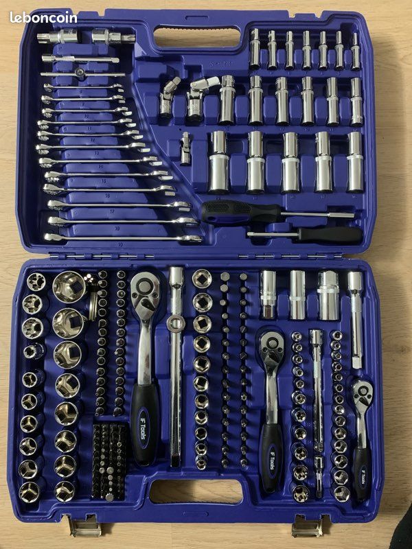 Valise à outils neuve 216 pièces (image 1)