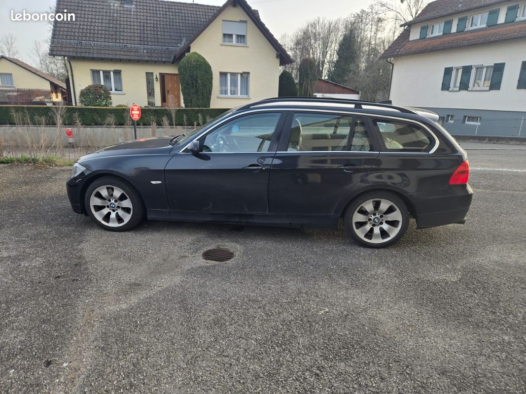 Vend ou échange BMW Série 3 Touring E91 330i 3.0L 272ch BVA – GPS / Xénon / Sièges chauffants (image 3)