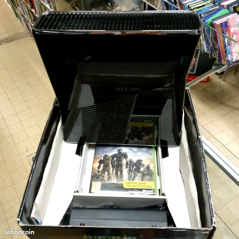 Xbox 360 Slim 250 Go pak Halo Reach (image 5)