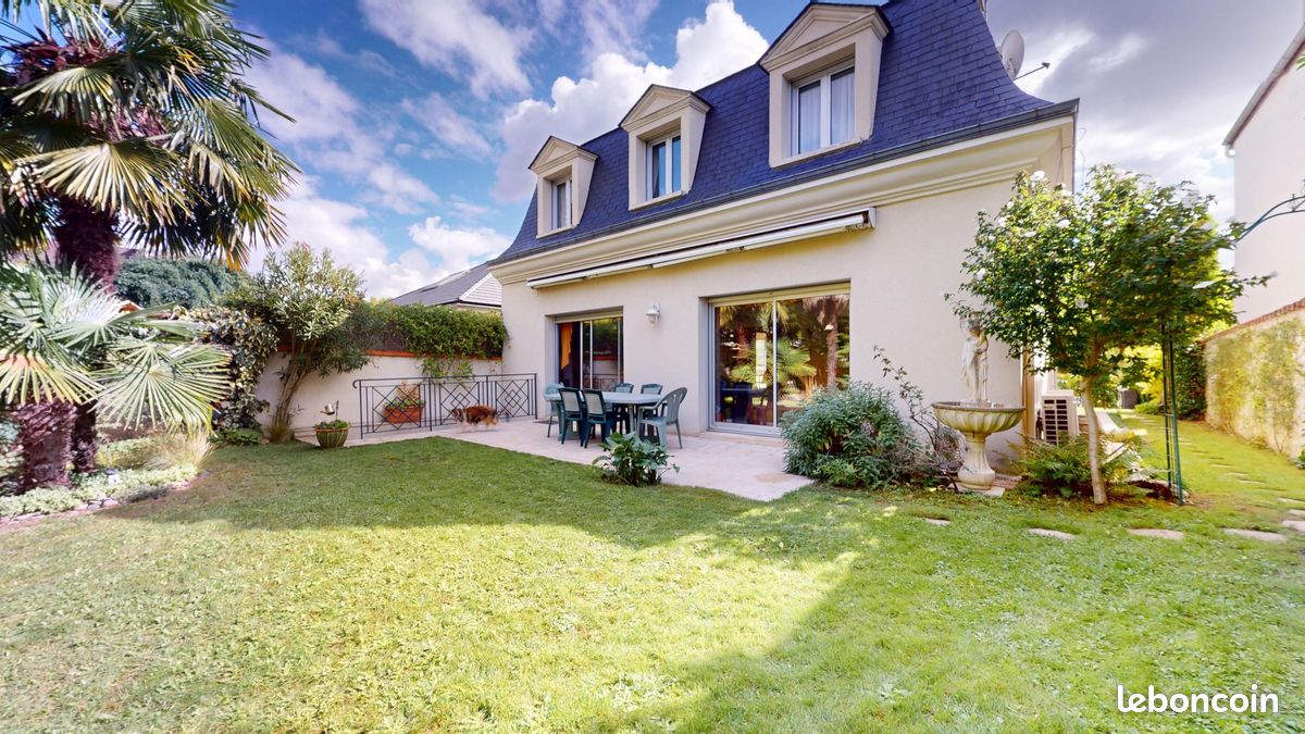 Maison 7 pièces 154 m² · à Saint-Maur-des-Fossés · 154 m² · 1 225 000 €