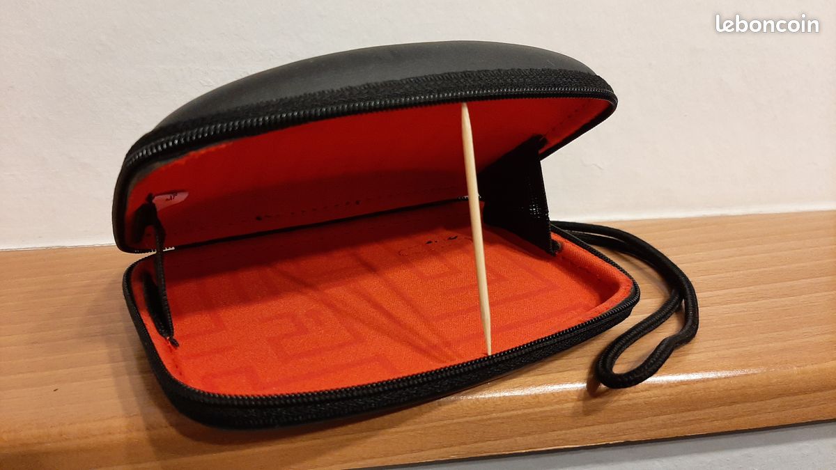 Coque etui rigide (image 6)