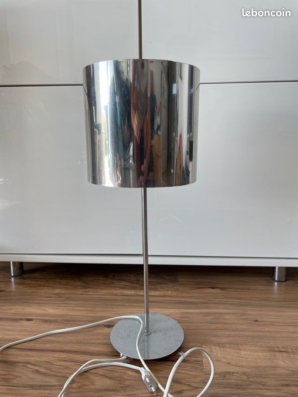 Lampe design (image 1)