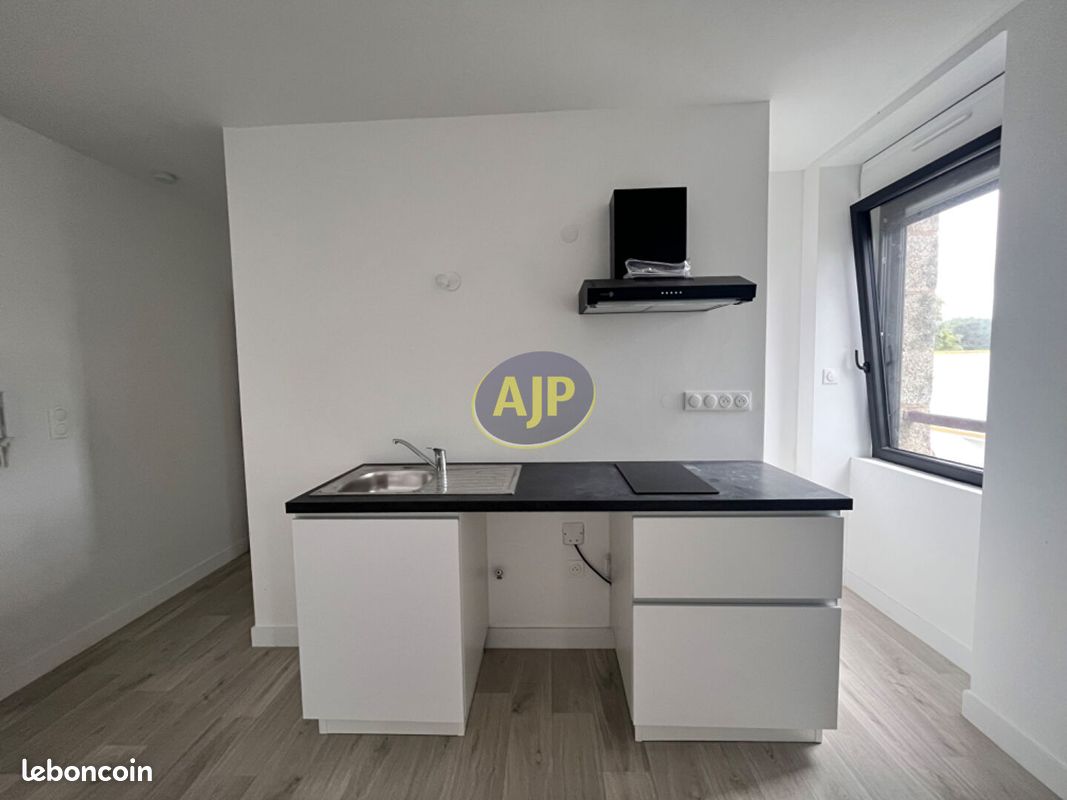 Appartement 1 pièce 30 m² · à Cléguérec · 30 m² · 460 €/mois