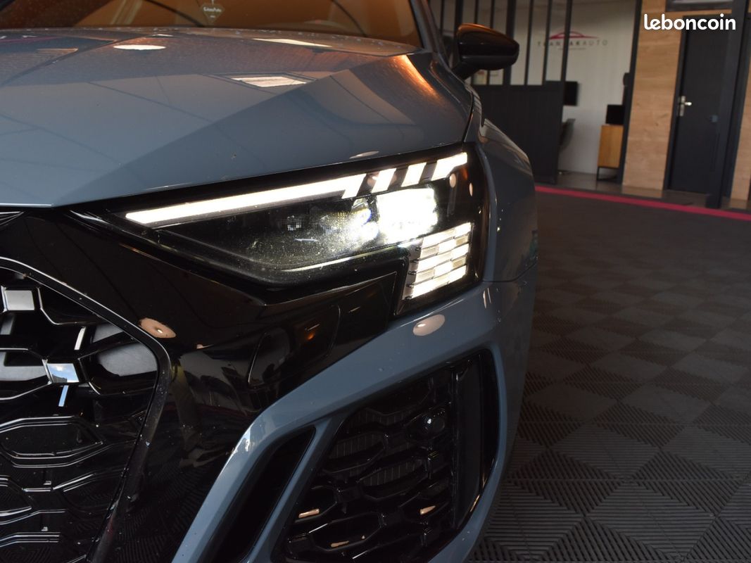 AUDI RS3 SPORTBACK 2.5 TFSI 400 S tronic 7 Quattro (image 9)