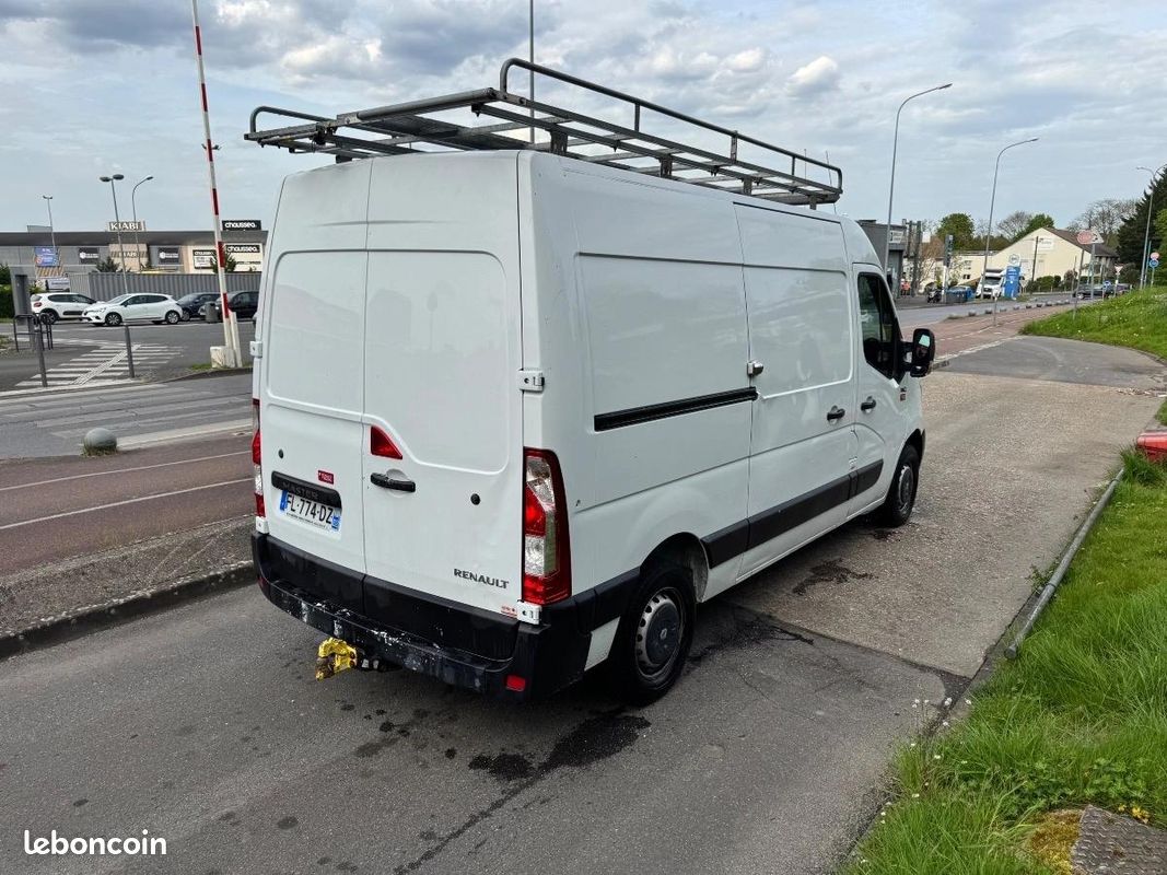 Renault Master Vu FOURGON 2.3 DCI 130 33 L2H2 CONFORT 10490 TTC(8741 HT) (image 4)