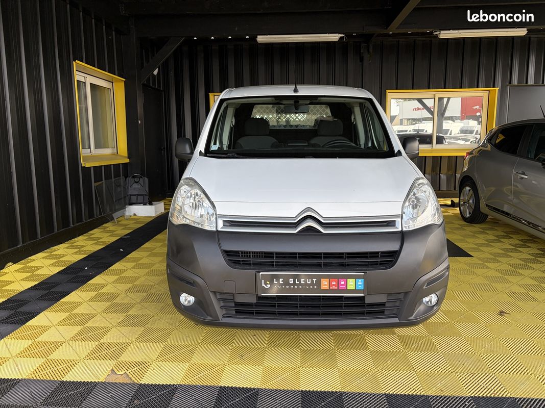 Citroen BERLINGO VAN M 1000KG BLUEHDI 75 CLUB (image 2)