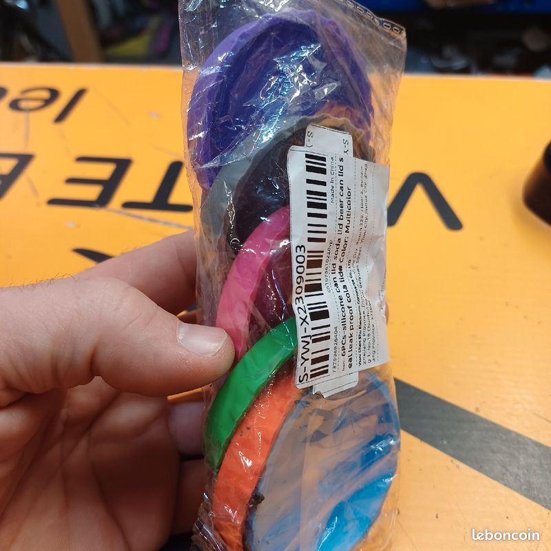 Couvercle de canettes par 6 en silicone 1430 (image 1)