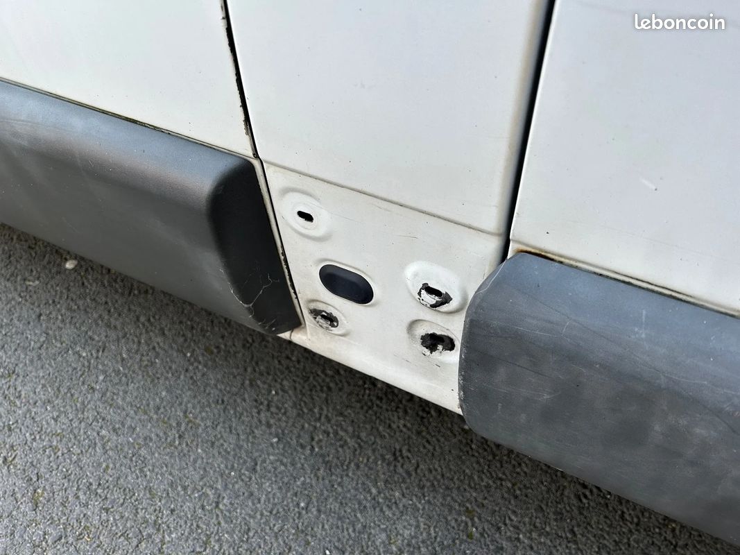 Renault trafic fourgon gn 2.0 dci 90 l1h1 1000 kg confort / 4 pneus neufs (image 39)
