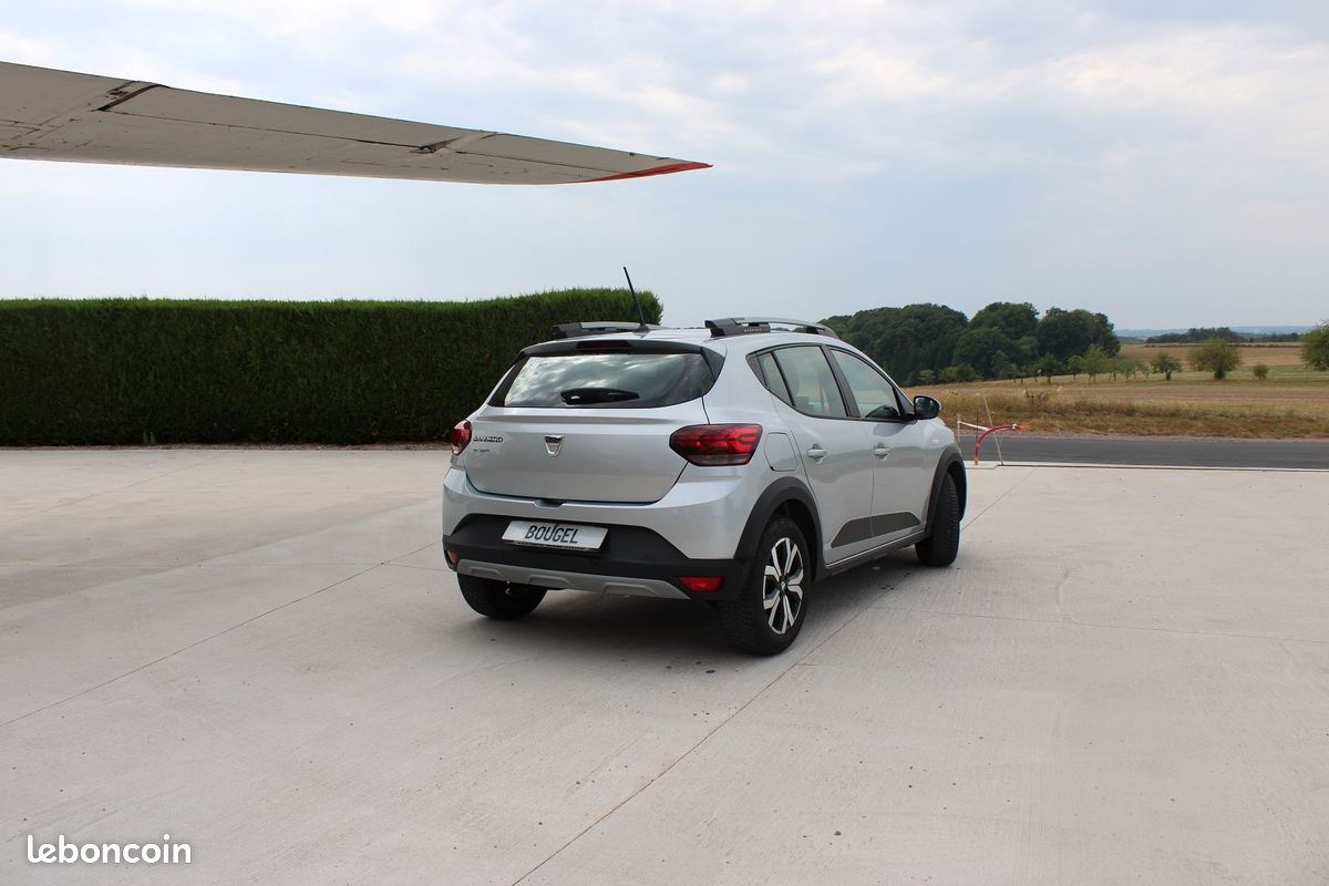 Dacia SANDERO 4 STEPWAY 1L TCE 90 CV TURBO BOITE 6 GPS CLIM AUTO RÉGULATEUR BLUETOOTH LEDS JA 16 (image 2)