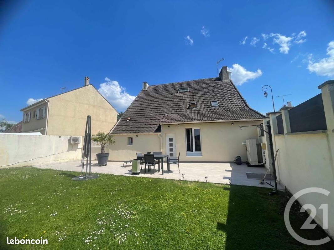 Maison 6 pièces 143 m² · à Villeneuve-sous-Dammartin · 143 m² · 339 000 €