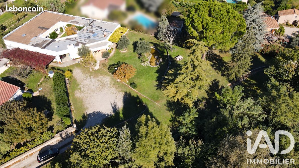 Maison 5 pièces 126 m² · à Valréas · 126 m² · 420 000 €