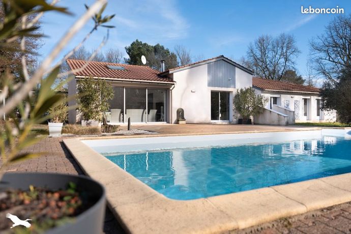 Maison 8 pièces 205 m²