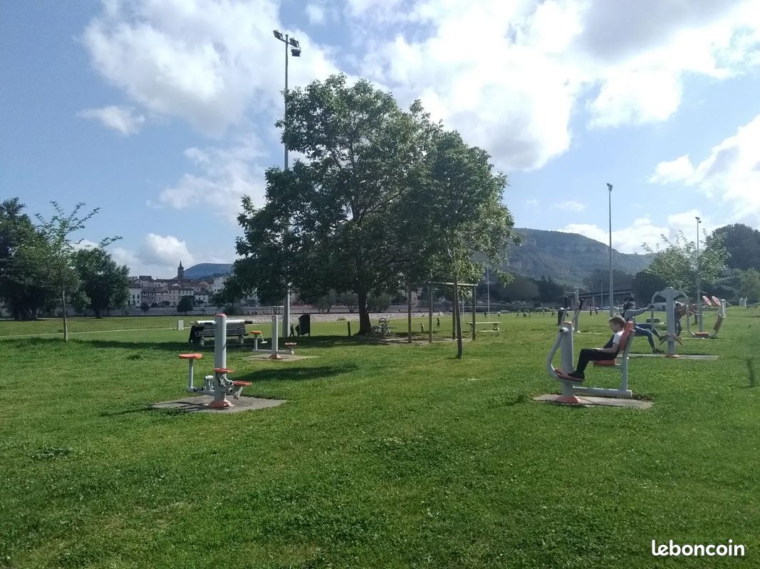 Appart vacances au cœur de Millau - 4 personnes - wifi, parking gratuit (image 15)