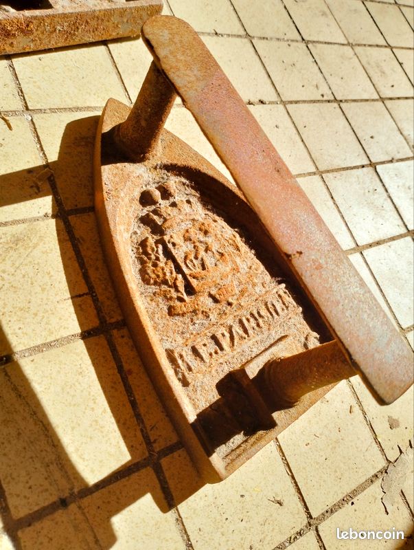 Lot de fer à repasser ancien (image 9)