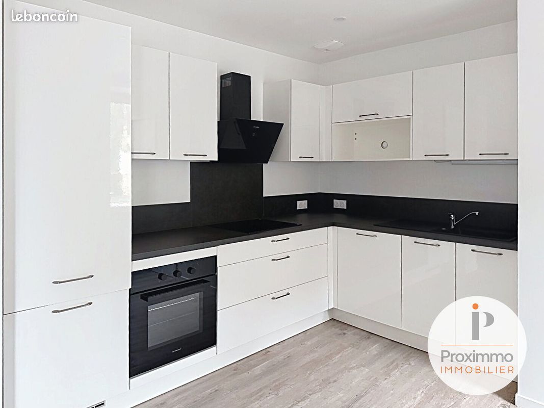 Maison 4 pièces 100 m² · à Saint-Nicolas-de-Redon · 100 m² · 760 €/mois