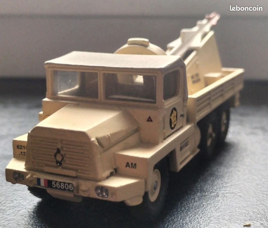 Dinky Toys 816 – Berliet Gazelle Lance-missiles – Véhicule Militaire Français Collection