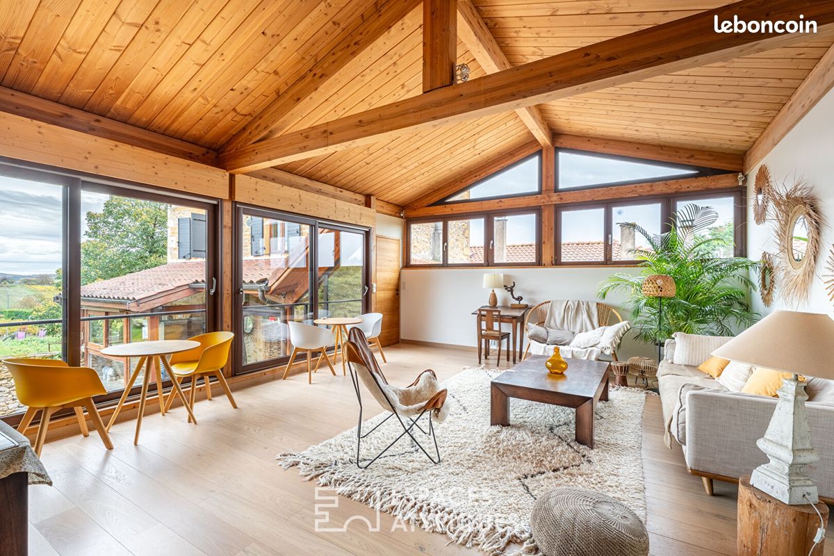 Maison 7 pièces 216 m² · à Bagnols · 216 m² · 550 000 €