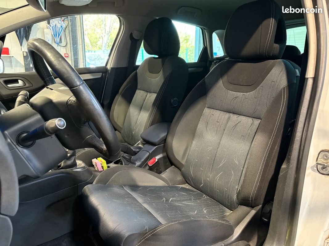 CITROEN C4 1.6 120ch MILLENIUM - 2013 - 99 000 km - Suivi complet - Première main (image 8)