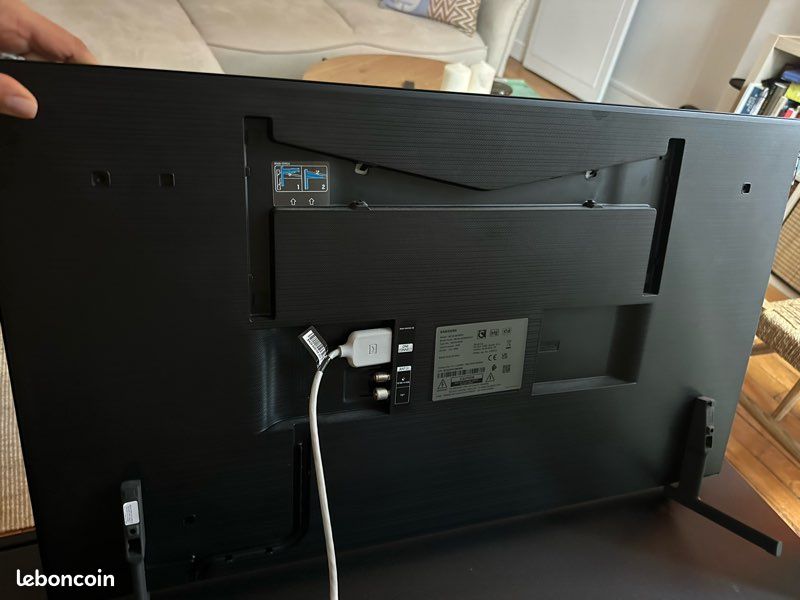 Samsung TV 32" - "The Frame" (image 2)