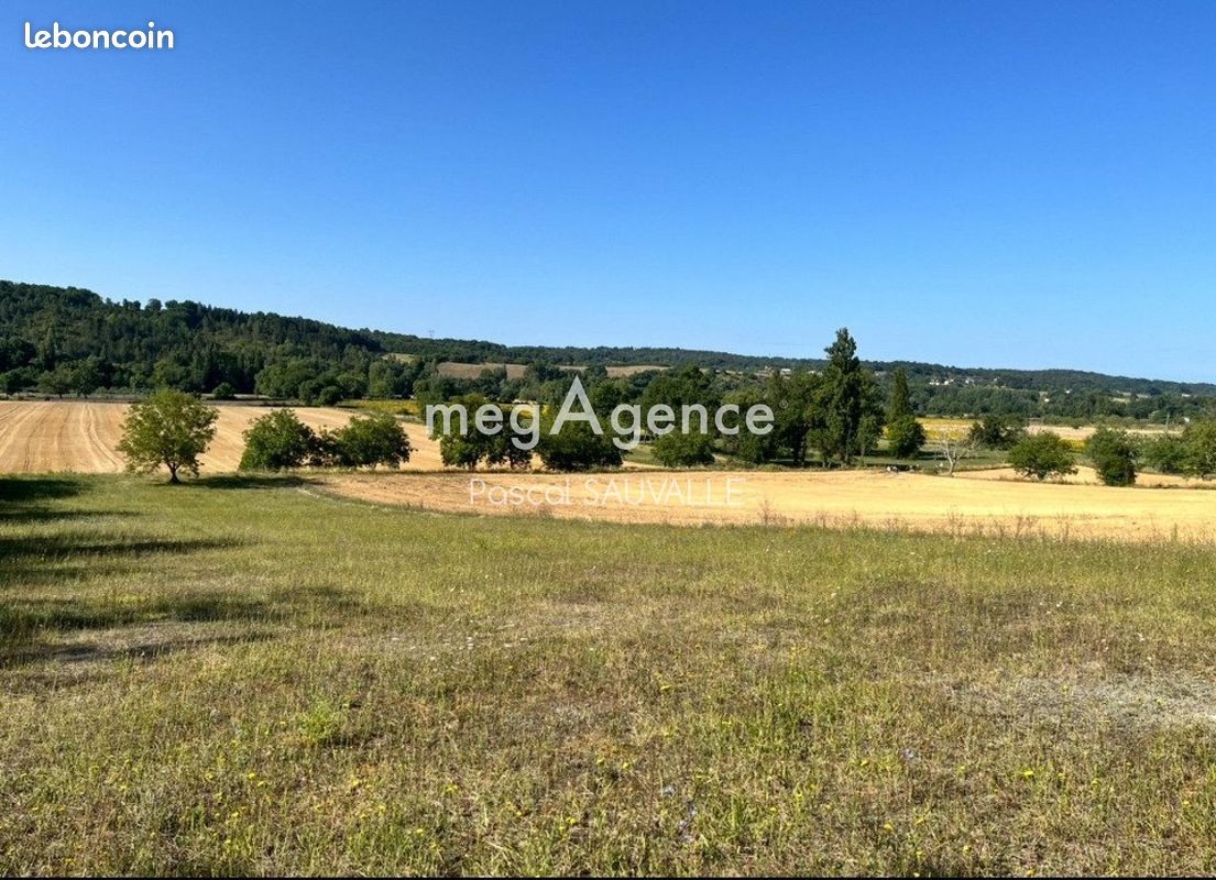 Terrain 5670 m² · à Grignols · 5 670 m² · 31 000 €