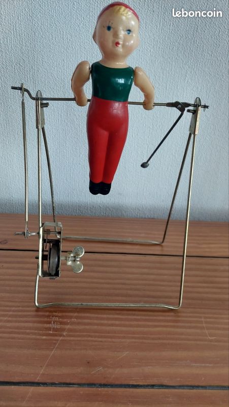 Figurine Acrobate En Bois Ancien – Jouet Miniature Made In France