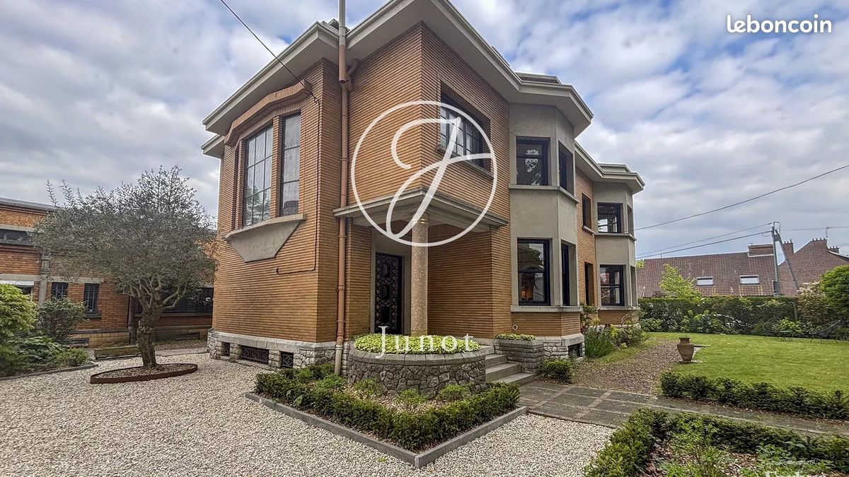 Maison 6 pièces 209 m² · à Lambersart · 209 m² · 1 365 000 €