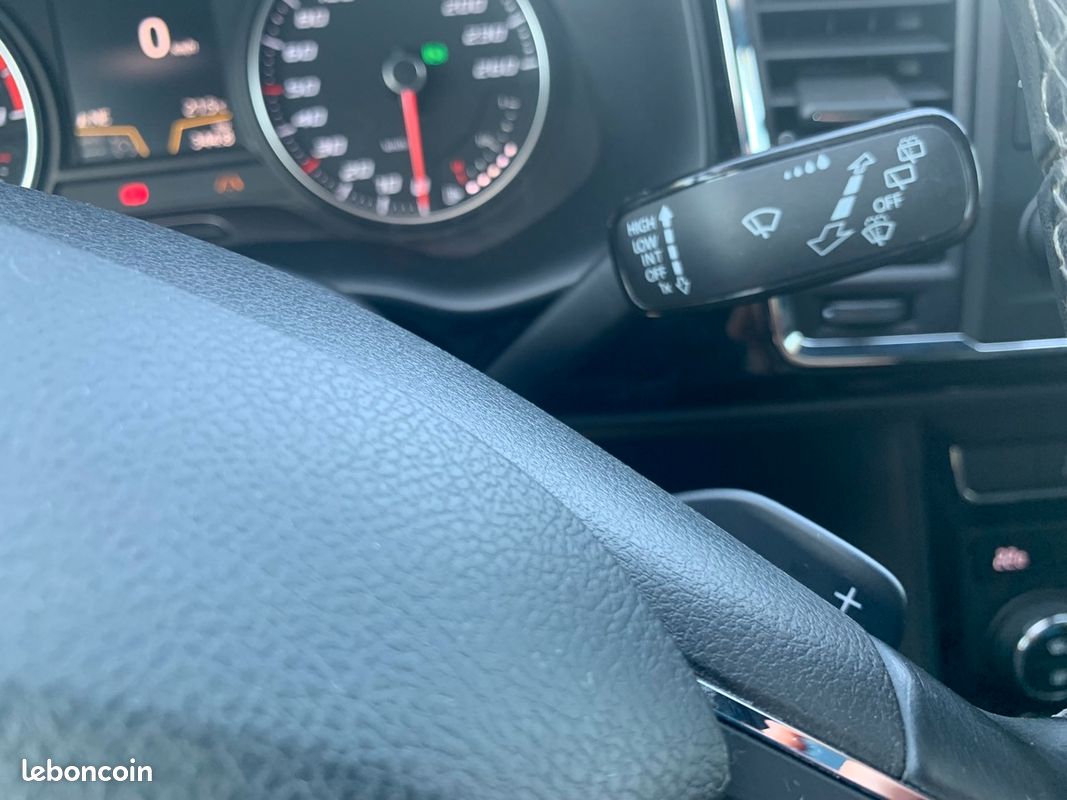 Seat Ateca 150 ch | Xcellence | Apple car Play Android Auto | Caméra de recul | Coffre électrique (image 36)