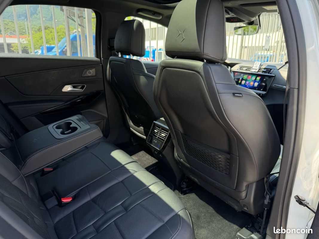 DS DS7 CROSSBACK BlueHDi 180 EAT8 Grand Chic OPERA - SUIVI COMPLET - ATTELAGE - TOIT OUVRANT - CAMERA 360 (image 30)