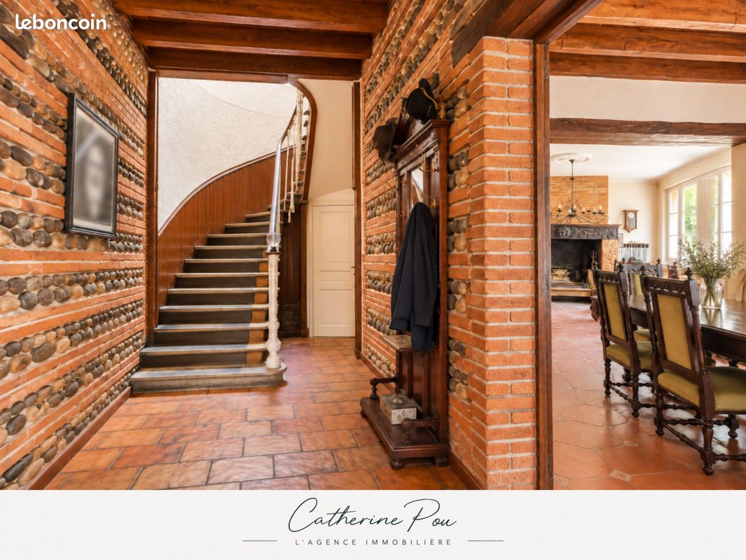 Maison 13 pièces 450 m² · à Cornebarrieu · 450 m² · 1 680 000 €