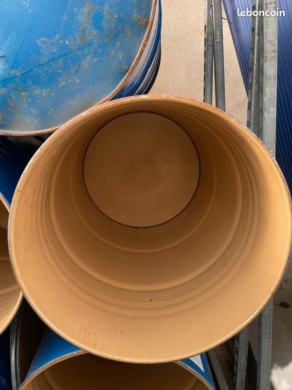 Fut 200l 88 cm de haut x 58 de diametre (image 4)