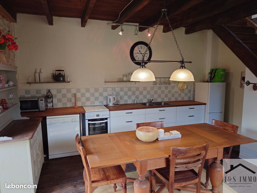 Maison 4 pièces 91 m² - Massignac 16310 (image principale 4)